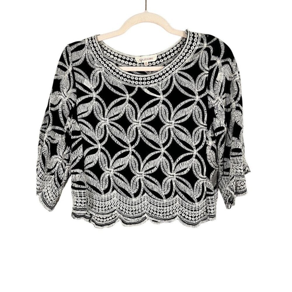 Retro Floral Embroidery Top M Black Boho Western Classic Chic Preppy Neutral 80s